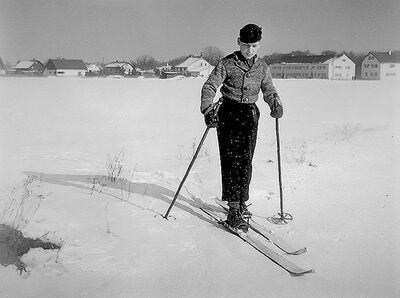 Der junge Philipp Sonntag beim Skifahren in München-Krailling.
