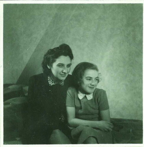 Lilo Ballin-Lissaur und ihre Tochter Engelina, die 1945 der NS-Verfolgung zum Opfer fiel.