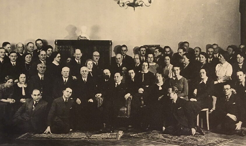 Meissinger mit dem Lehrerkollegium des Philanthropin 1937.